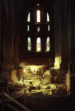 1978-1979: Vue des fouilles sous le plancher de la cathédrale actuelle